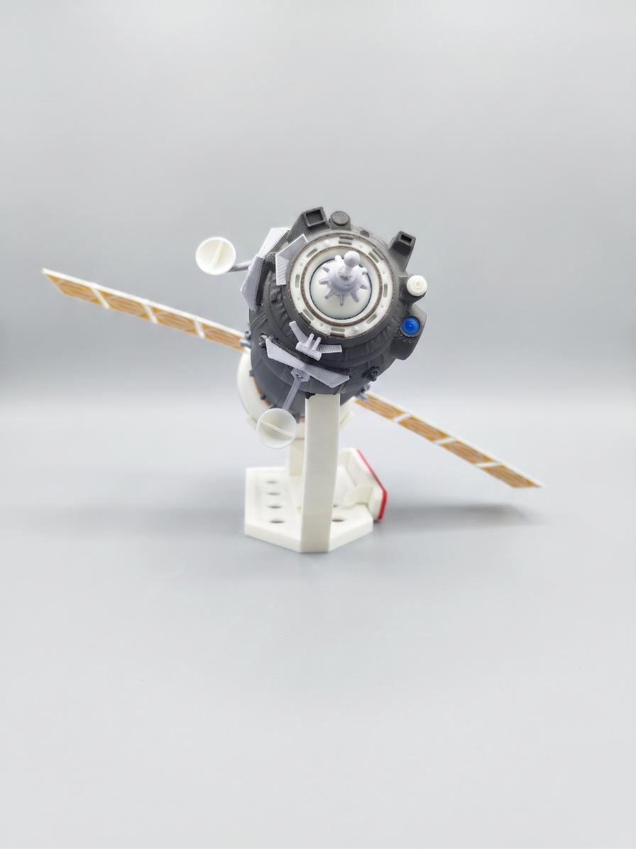Soyouz MS - Capsule spatiale russe — vue 3